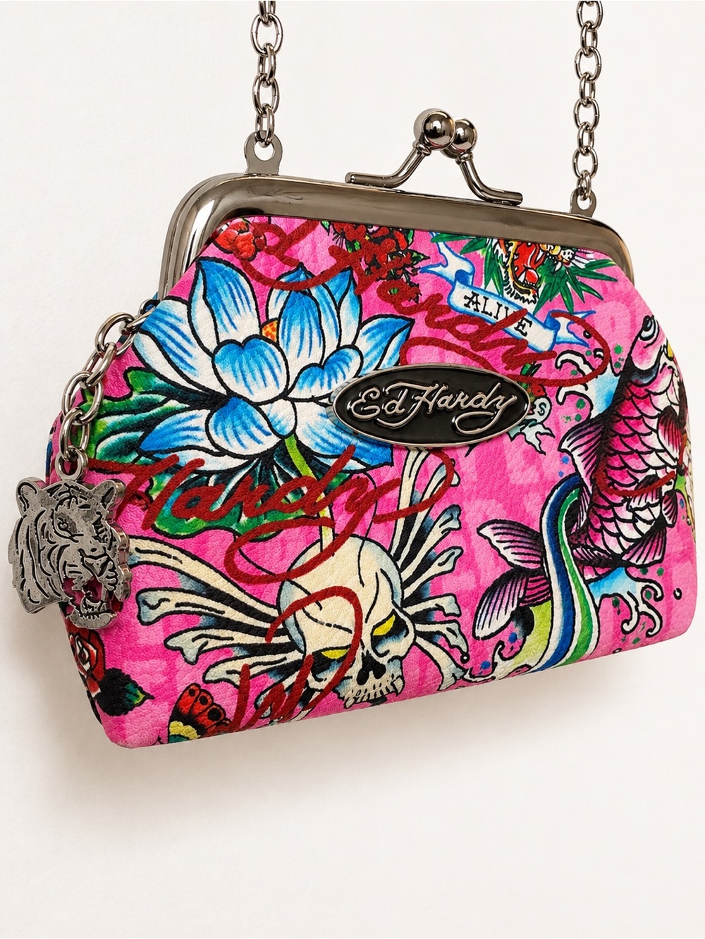 NWOT Ed Hardy Pink Kiss-Lock Chain crossbody - Picture 1 of 8